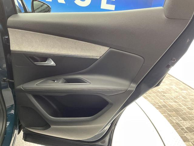 ３００８ ＧＴ　ブルーＨＤｉ　パノラミックサンルーフ　レーダークルーズコントロール　バックカメラ　ブラインドスポットアシスト　前席シートヒーター　運転席メモリー付パワーシート　パワーバックドア　ＬＥＤヘッドライト　禁煙車　ＥＴＣ（37枚目）