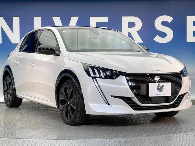 ２０８ ＧＴ　レーダークルコン　アクティブセーフティブレーキ　ＡｐｐｌｅＣａｒＰｌａｙ　バックカメラ　クリアランスソナー　シートヒーター　ＬＥＤヘッドランプ　純正１７インチＡＷ　ドライブモード　ＥＴＣ　禁煙車（17枚目）