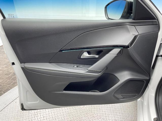 ２０８ ＧＴ　レーダークルコン　アクティブセーフティブレーキ　ＡｐｐｌｅＣａｒＰｌａｙ　バックカメラ　クリアランスソナー　シートヒーター　ＬＥＤヘッドランプ　純正１７インチＡＷ　ドライブモード　ＥＴＣ　禁煙車（38枚目）
