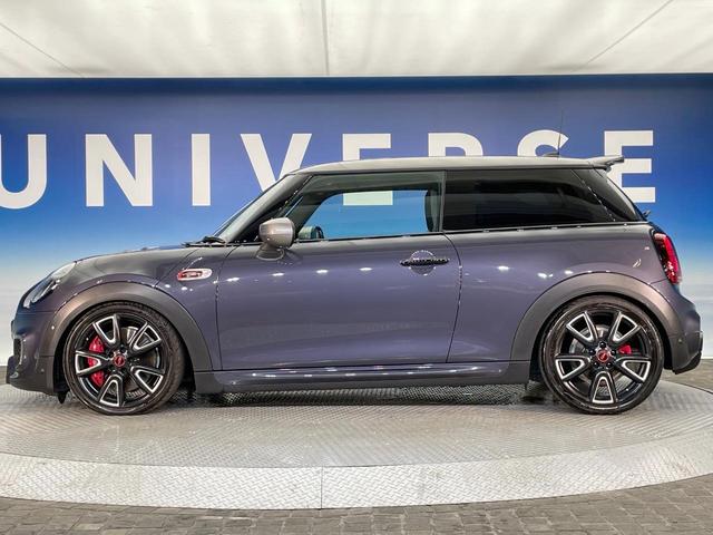 ＭＩＮＩ ジョンクーパーワークスＧＰインスパイアードエデション　特別仕様車　３ドア　専用ボディ色レーシンググレー　デジタルメーター　ヘッドアップディスプレイ　純正１８インチＡＷ　カメラ・パーキングアシストパッケージ　クルコン　ＬＥＤヘッドランプ　ＥＴＣ　禁煙車（22枚目）