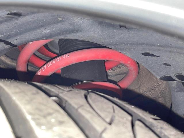 ＭＩＮＩ ジョンクーパーワークスＧＰインスパイアードエデション　特別仕様車　３ドア　専用ボディ色レーシンググレー　デジタルメーター　ヘッドアップディスプレイ　純正１８インチＡＷ　カメラ・パーキングアシストパッケージ　クルコン　ＬＥＤヘッドランプ　ＥＴＣ　禁煙車（24枚目）