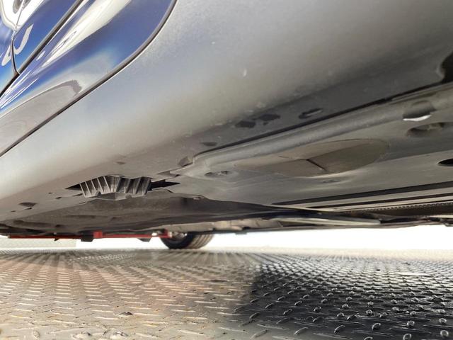 ＭＩＮＩ ジョンクーパーワークスＧＰインスパイアードエデション　特別仕様車　３ドア　専用ボディ色レーシンググレー　デジタルメーター　ヘッドアップディスプレイ　純正１８インチＡＷ　カメラ・パーキングアシストパッケージ　クルコン　ＬＥＤヘッドランプ　ＥＴＣ　禁煙車（28枚目）