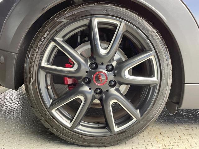 ＭＩＮＩ ジョンクーパーワークスＧＰインスパイアードエデション　特別仕様車　３ドア　専用ボディ色レーシンググレー　デジタルメーター　ヘッドアップディスプレイ　純正１８インチＡＷ　カメラ・パーキングアシストパッケージ　クルコン　ＬＥＤヘッドランプ　ＥＴＣ　禁煙車（30枚目）