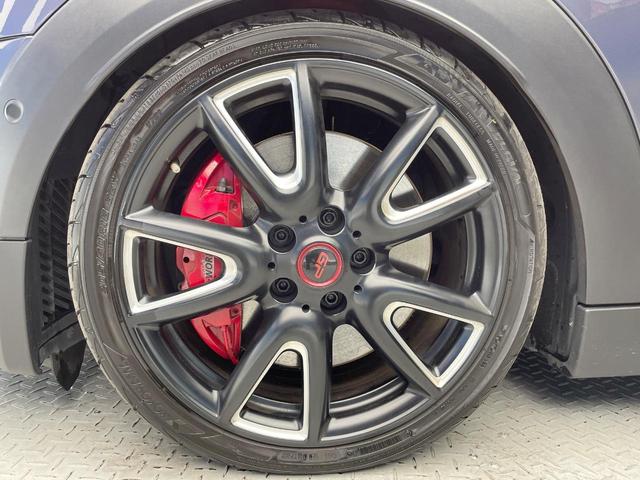 ＭＩＮＩ ジョンクーパーワークスＧＰインスパイアードエデション　特別仕様車　３ドア　専用ボディ色レーシンググレー　デジタルメーター　ヘッドアップディスプレイ　純正１８インチＡＷ　カメラ・パーキングアシストパッケージ　クルコン　ＬＥＤヘッドランプ　ＥＴＣ　禁煙車（31枚目）