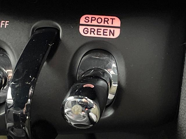 ＭＩＮＩ ジョンクーパーワークスＧＰインスパイアードエデション　特別仕様車　３ドア　専用ボディ色レーシンググレー　デジタルメーター　ヘッドアップディスプレイ　純正１８インチＡＷ　カメラ・パーキングアシストパッケージ　クルコン　ＬＥＤヘッドランプ　ＥＴＣ　禁煙車（46枚目）