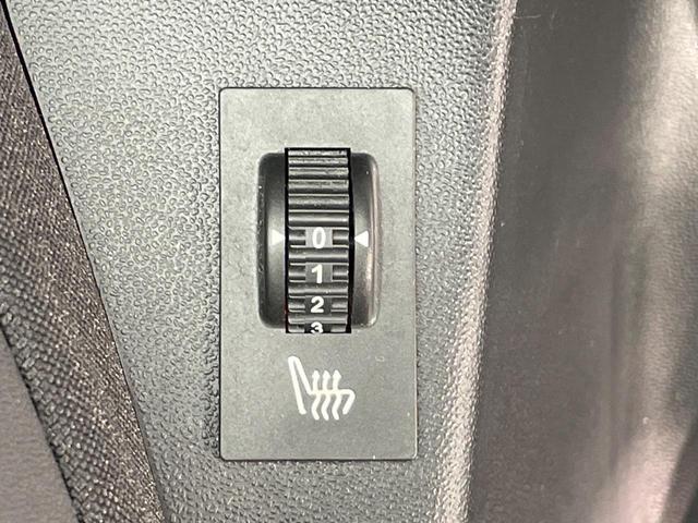 ２００８ クロスシティ　後期型　パノラミックガラスルーフ　ＡｐｐｌｅＣａｒＰｌａｙ　アクティブセーフティブレーキ　シートヒーター　クルコン　バックカメラ　クリアランスソナー　ハーフレザー　Ｂｌｕｅｔｏｏｔｈ　ＥＴＣ　禁煙車（7枚目）