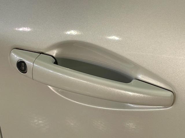 ２００８ クロスシティ　後期型　パノラミックガラスルーフ　ＡｐｐｌｅＣａｒＰｌａｙ　アクティブセーフティブレーキ　シートヒーター　クルコン　バックカメラ　クリアランスソナー　ハーフレザー　Ｂｌｕｅｔｏｏｔｈ　ＥＴＣ　禁煙車（55枚目）