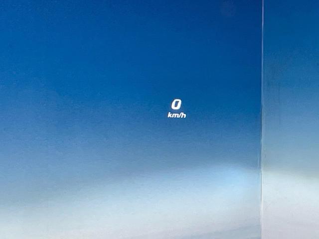 ＧＬＣ ＧＬＣ２２０ｄ　４マチックスポーツ　レーダークルーズコントロール　パノラミックビューモニター　ブラインドスポットアシスト　ヘッドアップディスプレイ　全席シートヒーター　前席メモリー付パワーシート　純正ナビ　ＬＥＤヘッドライト　禁煙車（7枚目）