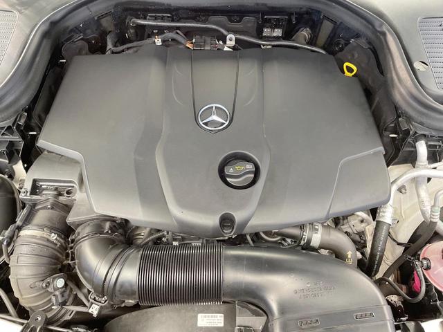 ＧＬＣ ＧＬＣ２２０ｄ　４マチックスポーツ　レーダークルーズコントロール　パノラミックビューモニター　ブラインドスポットアシスト　ヘッドアップディスプレイ　全席シートヒーター　前席メモリー付パワーシート　純正ナビ　ＬＥＤヘッドライト　禁煙車（20枚目）