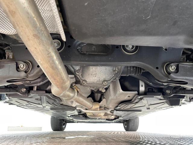 ＧＬＣ ＧＬＣ２２０ｄ　４マチックスポーツ　レーダークルーズコントロール　パノラミックビューモニター　ブラインドスポットアシスト　ヘッドアップディスプレイ　全席シートヒーター　前席メモリー付パワーシート　純正ナビ　ＬＥＤヘッドライト　禁煙車（21枚目）