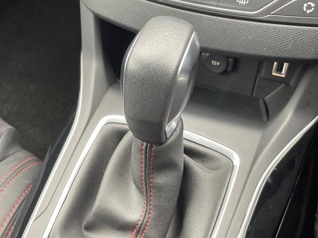 ３０８ ＧＴ　ブルーＨＤｉ　ディーゼル車　レーダークルーズ　ディスプレイオーディオ　ＡｐｐｌｅＣａｒＰｌａｙ　バックカメラ　クリアランスソナー　ＬＥＤヘッドランプ　ブラインドスポット　純正１７インチＡＷ　ＥＴＣ車載器　禁煙車（41枚目）