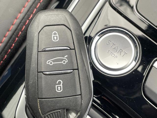 ３０８ ＧＴ　ブルーＨＤｉ　ディーゼル車　レーダークルーズ　ディスプレイオーディオ　ＡｐｐｌｅＣａｒＰｌａｙ　バックカメラ　クリアランスソナー　ＬＥＤヘッドランプ　ブラインドスポット　純正１７インチＡＷ　ＥＴＣ車載器　禁煙車（44枚目）