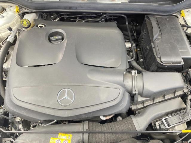 ＣＬＡクラス シューティングブレーク ＣＬＡ１８０　シューティングブレーク　ＡＭＧスタイル　ＡＭＧプレミアムＰＫＧ　レーダーセーフティＰＫＧ　サンルーフ　レーダークルーズコントロール　バックカメラ　前席シートヒーター　ブラインドスポットアシスト　前席パワーシート　ＨＡＲＭＡＮ／ＫＡＲＤＯＮ（20枚目）