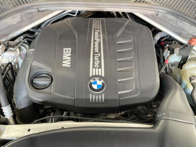 Ｘ５ ｘＤｒｉｖｅ　３５ｄ　Ｍスポーツ　４ＷＤ　セレクトパッケージ　黒革シート　レーダークルーズ　純正ナビ　Ｂｌｕｅｔｏｏｔｈ　バックカメラ　全席シートヒーター　前席パワーシート　コンフォートアクセス　ルームミラー内蔵ＥＴＣ　禁煙車（19枚目）