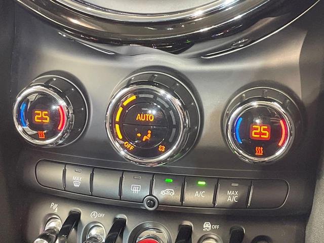 ＭＩＮＩ クーパー　３ドア　カメラ／パーキングアシストパッケージ　ペッパーパッケージ　禁煙車　純正ナビ　バックカメラ　ＬＥＤヘッド　ドライビングアシスト　ユニオンジャックリアランプ　オートエアコン　ＥＴＣ　１オーナー（6枚目）