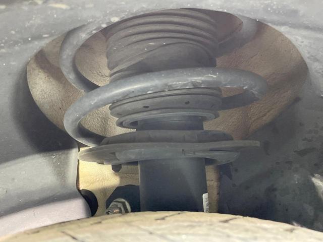 ＭＩＮＩ クーパー　３ドア　カメラ／パーキングアシストパッケージ　ペッパーパッケージ　禁煙車　純正ナビ　バックカメラ　ＬＥＤヘッド　ドライビングアシスト　ユニオンジャックリアランプ　オートエアコン　ＥＴＣ　１オーナー（20枚目）