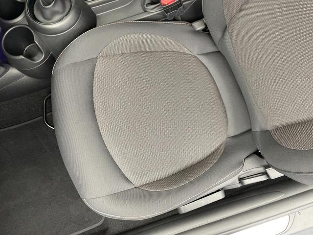 ＭＩＮＩ クーパー　３ドア　カメラ／パーキングアシストパッケージ　ペッパーパッケージ　禁煙車　純正ナビ　バックカメラ　ＬＥＤヘッド　ドライビングアシスト　ユニオンジャックリアランプ　オートエアコン　ＥＴＣ　１オーナー（32枚目）