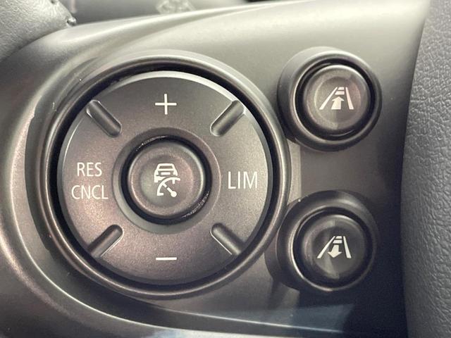 MINI クーパーSD 5ドア ユニオンジャックテールランプ カメラ・パーキングアシストパッケージ ペッパーパッケージ ドライビングモード ドライビングアシスト 純正ナビ Bluetooth LEDヘッドランプ ETC 禁煙(4枚目)