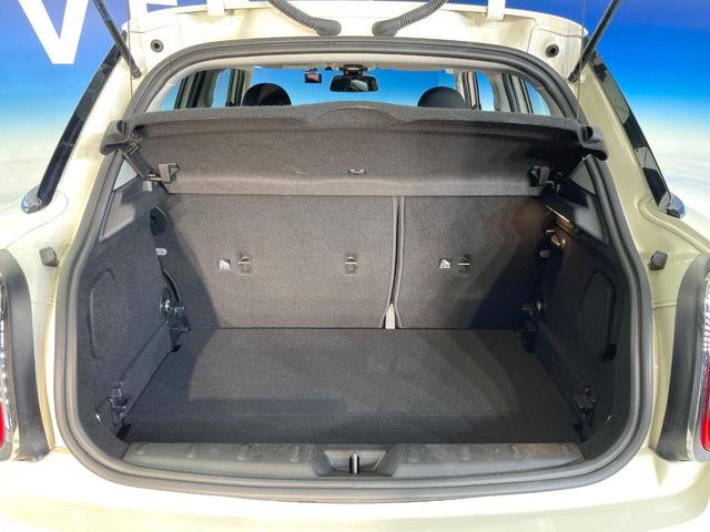 MINI クーパーSD 5ドア ユニオンジャックテールランプ カメラ・パーキングアシストパッケージ ペッパーパッケージ ドライビングモード ドライビングアシスト 純正ナビ Bluetooth LEDヘッドランプ ETC 禁煙(11枚目)