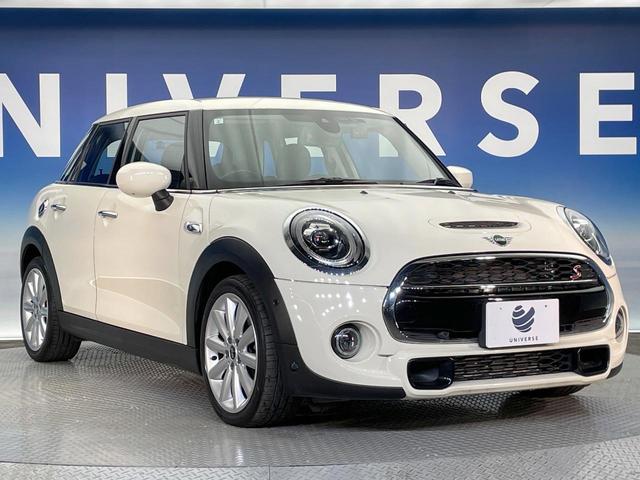 MINI クーパーSD 5ドア ユニオンジャックテールランプ カメラ・パーキングアシストパッケージ ペッパーパッケージ ドライビングモード ドライビングアシスト 純正ナビ Bluetooth LEDヘッドランプ ETC 禁煙(17枚目)