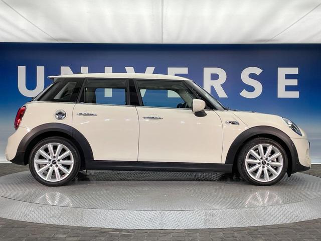 MINI クーパーSD 5ドア ユニオンジャックテールランプ カメラ・パーキングアシストパッケージ ペッパーパッケージ ドライビングモード ドライビングアシスト 純正ナビ Bluetooth LEDヘッドランプ ETC 禁煙(22枚目)