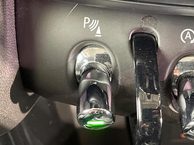 MINI クーパーSD 5ドア ユニオンジャックテールランプ カメラ・パーキングアシストパッケージ ペッパーパッケージ ドライビングモード ドライビングアシスト 純正ナビ Bluetooth LEDヘッドランプ ETC 禁煙(43枚目)