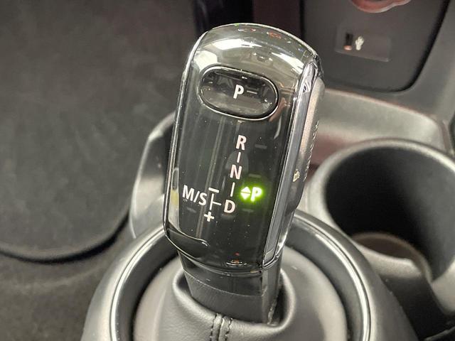 MINI クーパーSD 5ドア ユニオンジャックテールランプ カメラ・パーキングアシストパッケージ ペッパーパッケージ ドライビングモード ドライビングアシスト 純正ナビ Bluetooth LEDヘッドランプ ETC 禁煙(48枚目)