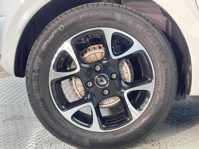 トゥインゴ ＥＤＣ　後期型　アップルカープレイ　バックカメラ　クリアランスソナー　オートクルーズコントロール　キーレスエントリー　車線逸脱警報機能　オートライト　Ｂｌｕｅｔｏｏｔｈ　純正１５インチアルミ　禁煙車（38枚目）