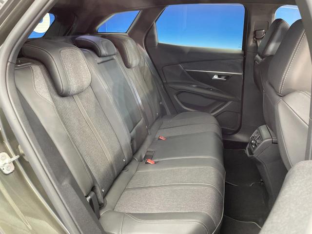 ３００８ ＧＴライン　ＡｐｐｌｅＣａｒＰｌａｙ　アダプティブクルコン　ブラインドスポットモニター　インテリジェントハイビーム　アクティブセーフティブレーキ　バックカメラ　スマートキー　ＬＥＤヘッド　パワーバックドア　禁煙車（10枚目）