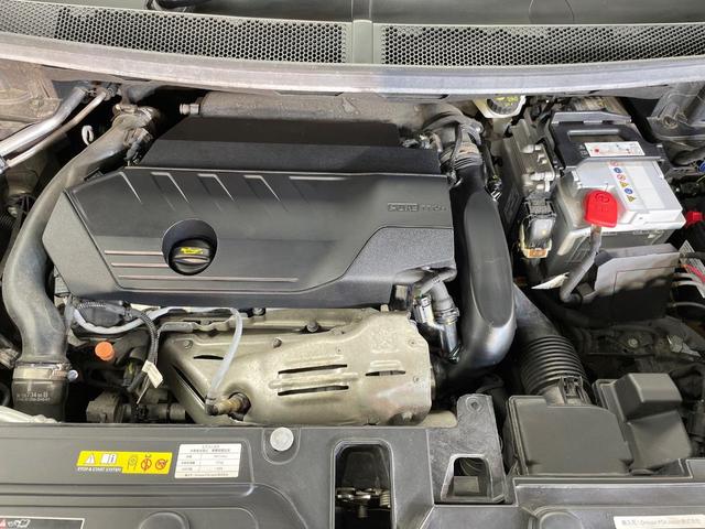 ３００８ ＧＴライン　ＡｐｐｌｅＣａｒＰｌａｙ　アダプティブクルコン　ブラインドスポットモニター　インテリジェントハイビーム　アクティブセーフティブレーキ　バックカメラ　スマートキー　ＬＥＤヘッド　パワーバックドア　禁煙車（21枚目）