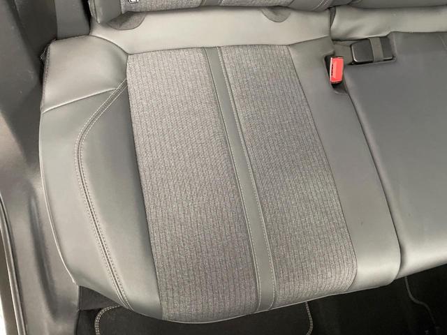 ３００８ ＧＴライン　ＡｐｐｌｅＣａｒＰｌａｙ　アダプティブクルコン　ブラインドスポットモニター　インテリジェントハイビーム　アクティブセーフティブレーキ　バックカメラ　スマートキー　ＬＥＤヘッド　パワーバックドア　禁煙車（27枚目）