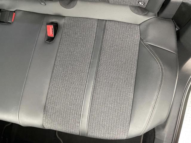 ３００８ ＧＴライン　ＡｐｐｌｅＣａｒＰｌａｙ　アダプティブクルコン　ブラインドスポットモニター　インテリジェントハイビーム　アクティブセーフティブレーキ　バックカメラ　スマートキー　ＬＥＤヘッド　パワーバックドア　禁煙車（28枚目）