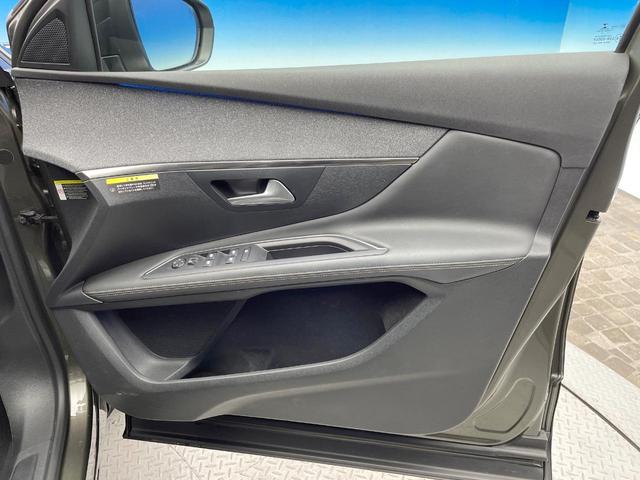 ３００８ ＧＴライン　ＡｐｐｌｅＣａｒＰｌａｙ　アダプティブクルコン　ブラインドスポットモニター　インテリジェントハイビーム　アクティブセーフティブレーキ　バックカメラ　スマートキー　ＬＥＤヘッド　パワーバックドア　禁煙車（29枚目）