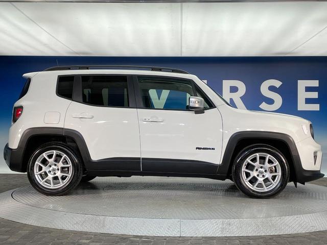 ジープ・レネゲード リミテッド　後期型　黒革　シート／ステアリングヒーター　アダプティブクルコン　ＡｐｐｌｅＣａｒＰｌａｙ　純正ナビ　地デジＴＶ　ブラインドスポット警告　ＬＥＤヘッド　バックカメラ　スマートキー　レーンセンス　禁煙車（23枚目）