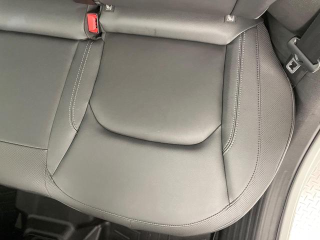 ジープ・レネゲード リミテッド　後期型　黒革　シート／ステアリングヒーター　アダプティブクルコン　ＡｐｐｌｅＣａｒＰｌａｙ　純正ナビ　地デジＴＶ　ブラインドスポット警告　ＬＥＤヘッド　バックカメラ　スマートキー　レーンセンス　禁煙車（28枚目）