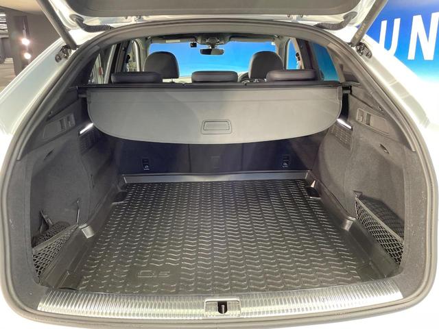 Ｑ５スポーツバック ４０ＴＤＩクワトロ　Ｓライン　ＳラインプラスＰＫＧ　マトリクスＬＥＤ　バーチャルコックピットプラス　全席シートヒーター　全周囲カメラ　アダプティブクルコン　ＡｐｐｌｅＣａｒＰｌａｙ　純正ナビ　メモリー付パワーシート　ＥＴＣ　禁煙車（12枚目）