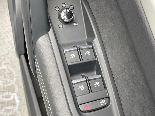 Ｑ５スポーツバック ４０ＴＤＩクワトロ　Ｓライン　ＳラインプラスＰＫＧ　マトリクスＬＥＤ　バーチャルコックピットプラス　全席シートヒーター　全周囲カメラ　アダプティブクルコン　ＡｐｐｌｅＣａｒＰｌａｙ　純正ナビ　メモリー付パワーシート　ＥＴＣ　禁煙車（44枚目）