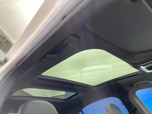 Cクラス C220dアバンギャルド AMGラインパッケージ ベーシックパッケージ レザーエクスクルーシブパッケージ パノラミックスライディングルーフ 黒革シート レーダークルーズ 純正ナビ AppleCarPlay 全周囲カメラ 前席シートヒーター 禁煙車(4枚目)