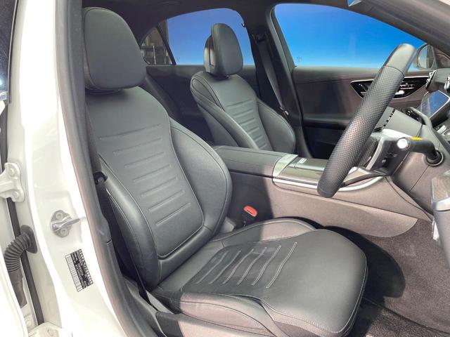 Cクラス C220dアバンギャルド AMGラインパッケージ ベーシックパッケージ レザーエクスクルーシブパッケージ パノラミックスライディングルーフ 黒革シート レーダークルーズ 純正ナビ AppleCarPlay 全周囲カメラ 前席シートヒーター 禁煙車(9枚目)
