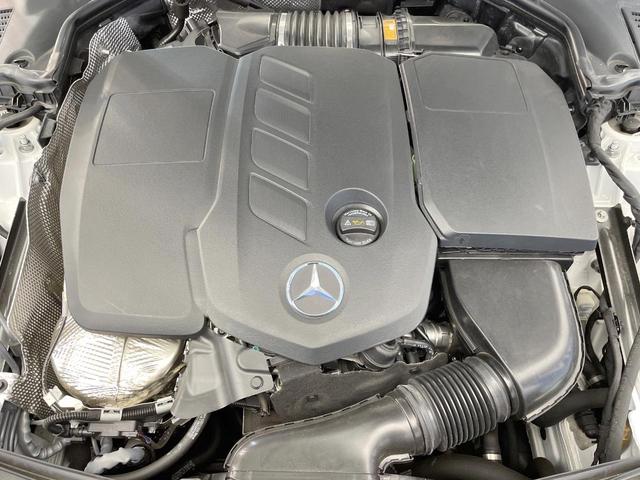 Cクラス C220dアバンギャルド AMGラインパッケージ ベーシックパッケージ レザーエクスクルーシブパッケージ パノラミックスライディングルーフ 黒革シート レーダークルーズ 純正ナビ AppleCarPlay 全周囲カメラ 前席シートヒーター 禁煙車(20枚目)