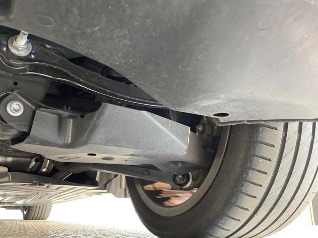 Cクラス C220dアバンギャルド AMGラインパッケージ ベーシックパッケージ レザーエクスクルーシブパッケージ パノラミックスライディングルーフ 黒革シート レーダークルーズ 純正ナビ AppleCarPlay 全周囲カメラ 前席シートヒーター 禁煙車(23枚目)