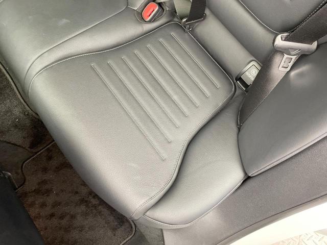 Cクラス C220dアバンギャルド AMGラインパッケージ ベーシックパッケージ レザーエクスクルーシブパッケージ パノラミックスライディングルーフ 黒革シート レーダークルーズ 純正ナビ AppleCarPlay 全周囲カメラ 前席シートヒーター 禁煙車(32枚目)