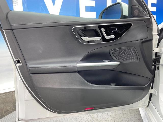 Cクラス C220dアバンギャルド AMGラインパッケージ ベーシックパッケージ レザーエクスクルーシブパッケージ パノラミックスライディングルーフ 黒革シート レーダークルーズ 純正ナビ AppleCarPlay 全周囲カメラ 前席シートヒーター 禁煙車(34枚目)