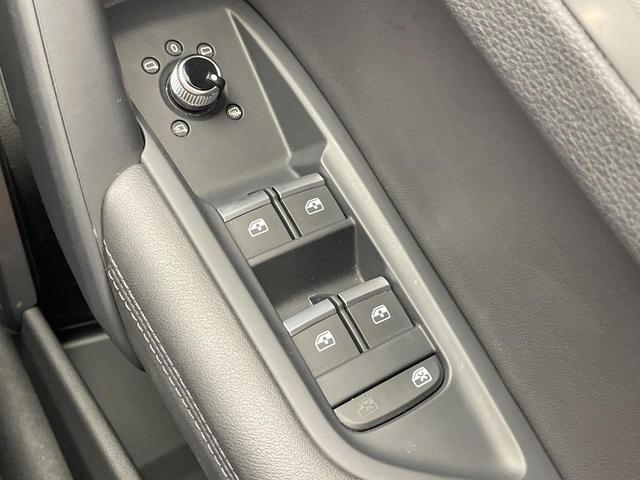 Q5 40TDIクワトロ アドバンスド ディーゼル車 プラスPKG ラグジュアリーPKG AppleCarPlay 全周囲カメラ 全席シートヒーター レーダークルコン 黒革シート マトリクスLEDヘッド 前席パワーシート パーキングアシスト(56枚目)