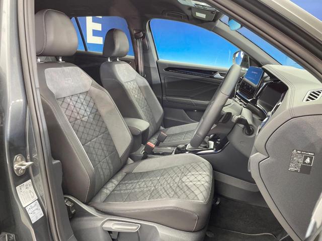 T-ロック TDI 4モーション Rライン ブラックスタイル 特別仕様車 現行型 レーダークルコン AppleCarPlay バックカメラ デジタルメーター 純正19インチAW 前席シートヒーター LEDヘッドランプ 電動リアゲート スマートキー ETC 禁煙車(8枚目)