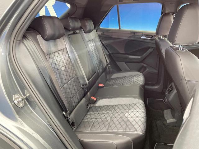 T-ロック TDI 4モーション Rライン ブラックスタイル 特別仕様車 現行型 レーダークルコン AppleCarPlay バックカメラ デジタルメーター 純正19インチAW 前席シートヒーター LEDヘッドランプ 電動リアゲート スマートキー ETC 禁煙車(9枚目)