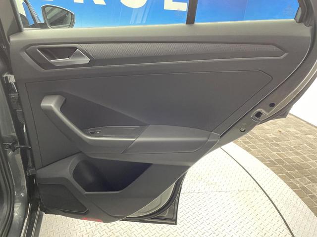 T-ロック TDI 4モーション Rライン ブラックスタイル 特別仕様車 現行型 レーダークルコン AppleCarPlay バックカメラ デジタルメーター 純正19インチAW 前席シートヒーター LEDヘッドランプ 電動リアゲート スマートキー ETC 禁煙車(38枚目)