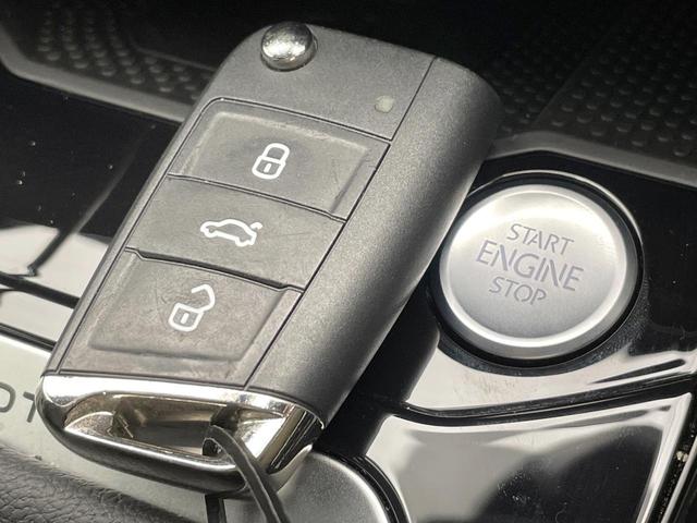 T-ロック TDI 4モーション Rライン ブラックスタイル 特別仕様車 現行型 レーダークルコン AppleCarPlay バックカメラ デジタルメーター 純正19インチAW 前席シートヒーター LEDヘッドランプ 電動リアゲート スマートキー ETC 禁煙車(63枚目)