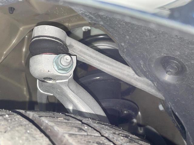 Ａ４ ３５ＴＤＩ　Ｓライン　後期型　コンフォートパッケージ　Ｓラインプラスパッケージ　バーチャルコックピット　レーダークルコン　純正ナビ　Ｂｌｕｅｔｏｏｔｈ　前席シートヒーター　パワーシート　純正１８インチＡＷ　ＥＴＣ　禁煙車（24枚目）