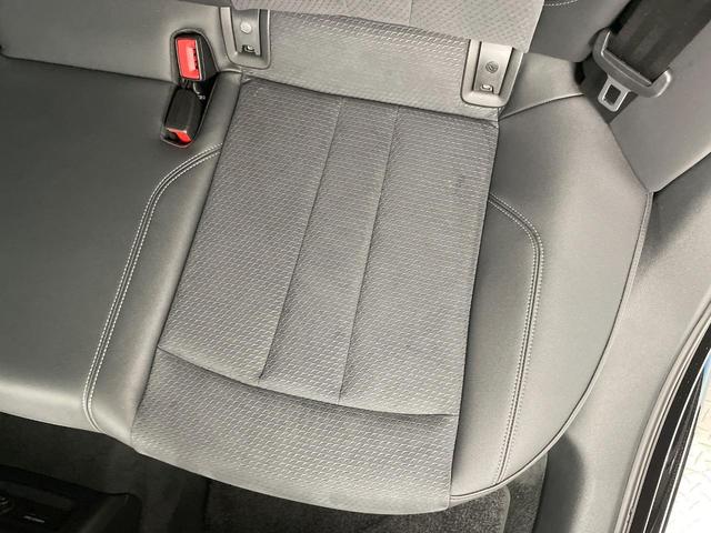 Ａ４ ３５ＴＤＩ　Ｓライン　後期型　コンフォートパッケージ　Ｓラインプラスパッケージ　バーチャルコックピット　レーダークルコン　純正ナビ　Ｂｌｕｅｔｏｏｔｈ　前席シートヒーター　パワーシート　純正１８インチＡＷ　ＥＴＣ　禁煙車（40枚目）